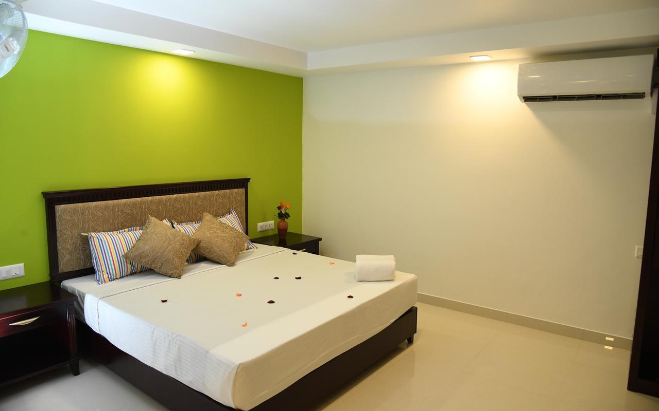 Hotel Temple Plaza Kochi Chottanikara Exterior foto